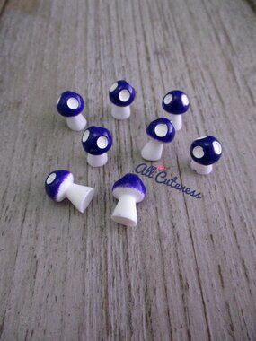 (NWOT) 8pc Purple Miniature Mushroom Figurines for Crafts or Fairy Gardens